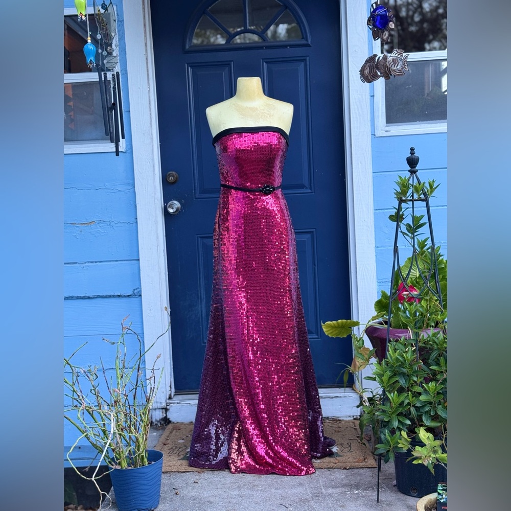 Sold ❌Flirt Maggie Sottero Prom Dress Fuchsia Sequin Strapless Evening Size 4 S